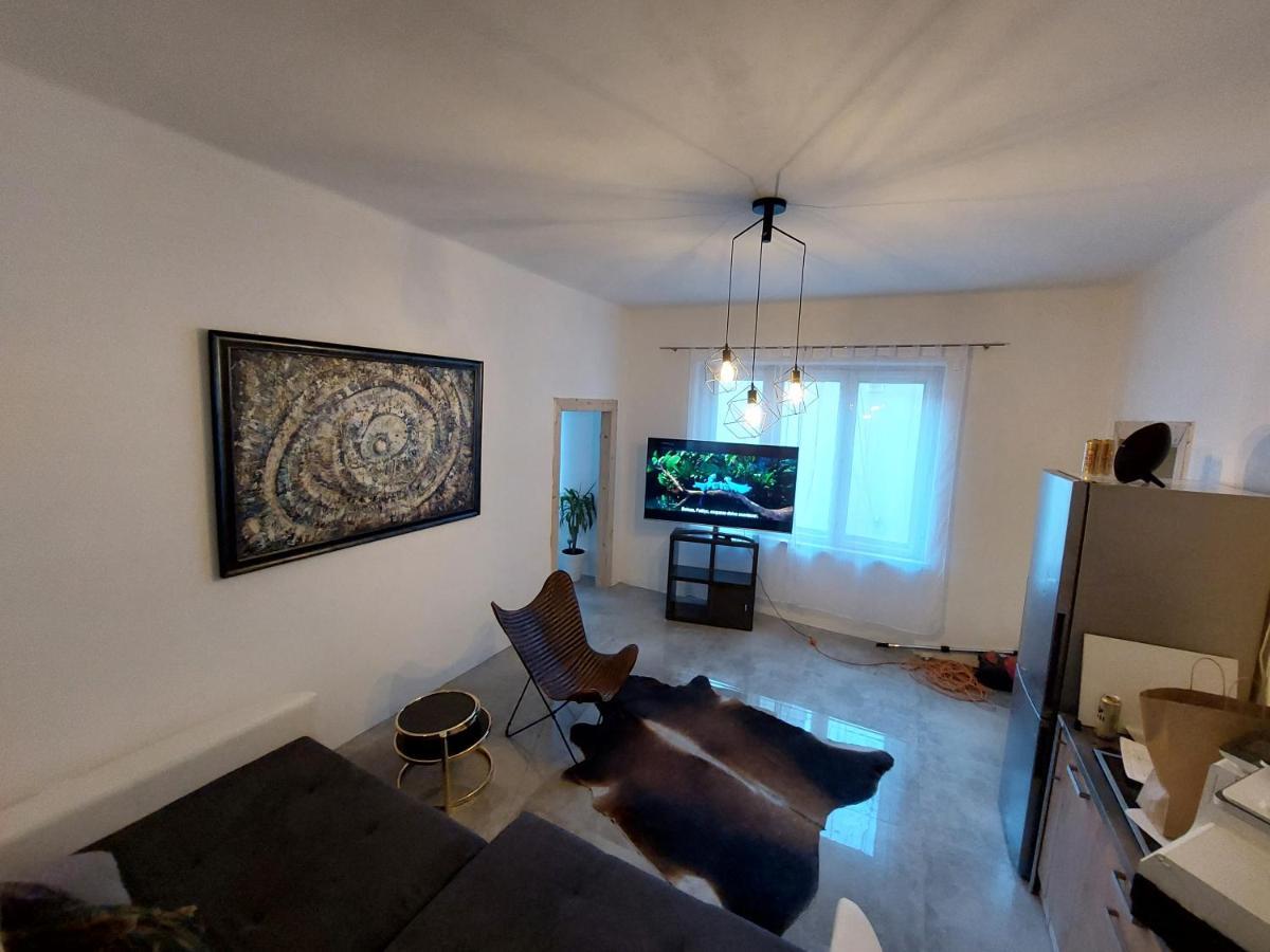 Padre Pio Apartments Family โกชิเซ ภายนอก รูปภาพ